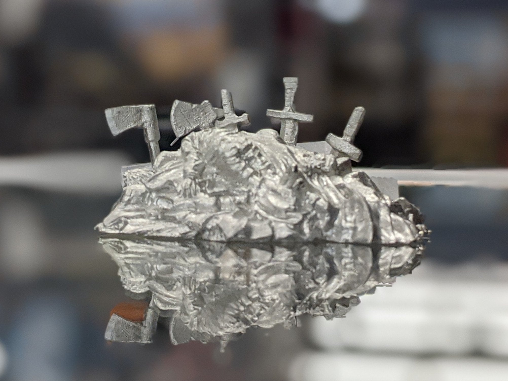 Mini: Mound of Dead Bards miniature (Pewter)