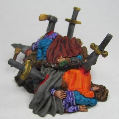 Mini: Mound of Dead Bards miniature (Pewter)
